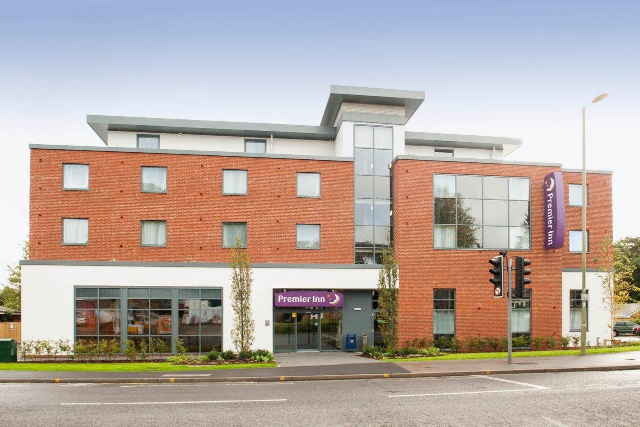 Premier Inn Fleet Esterno foto
