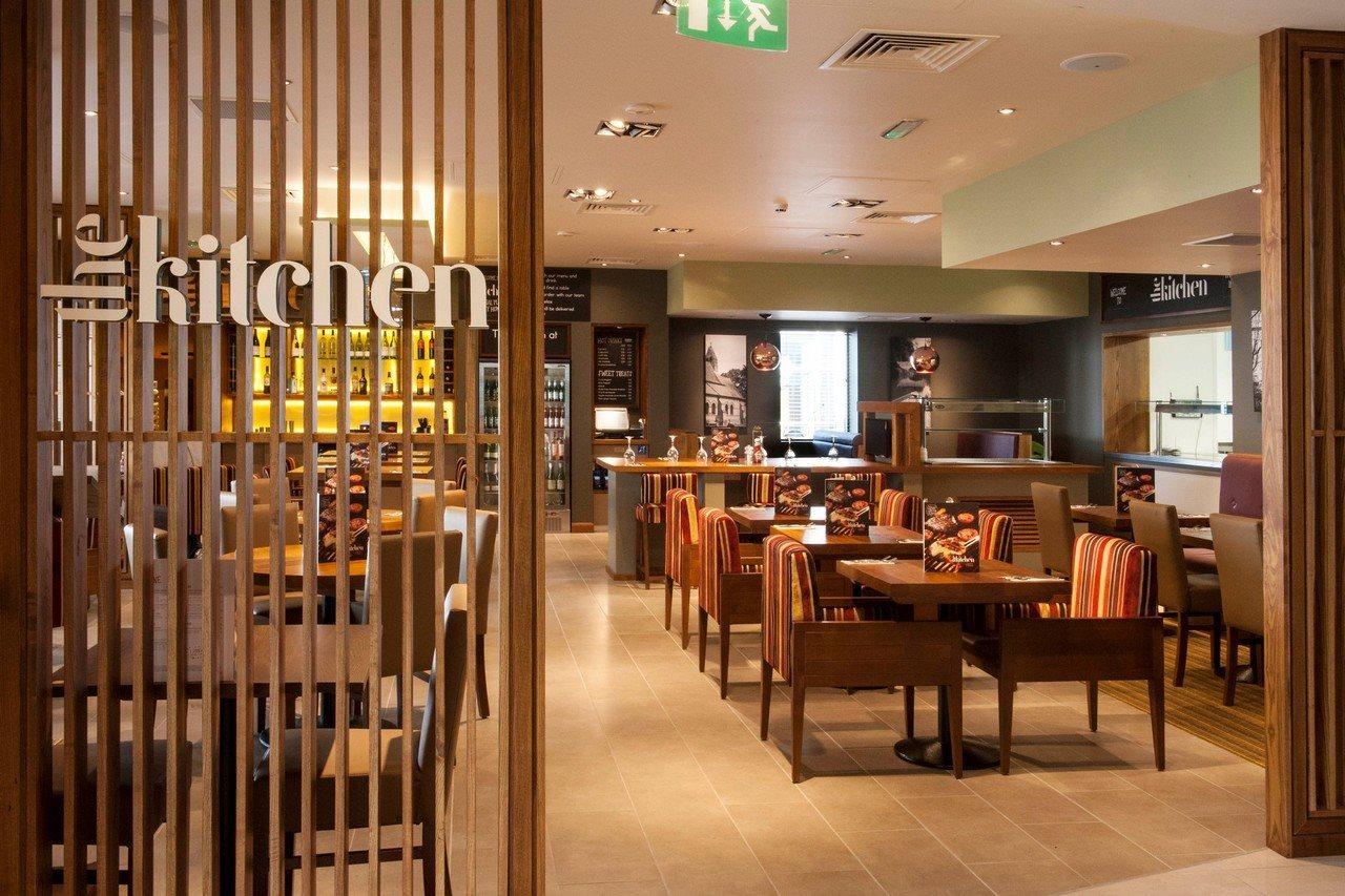 Premier Inn Fleet Esterno foto