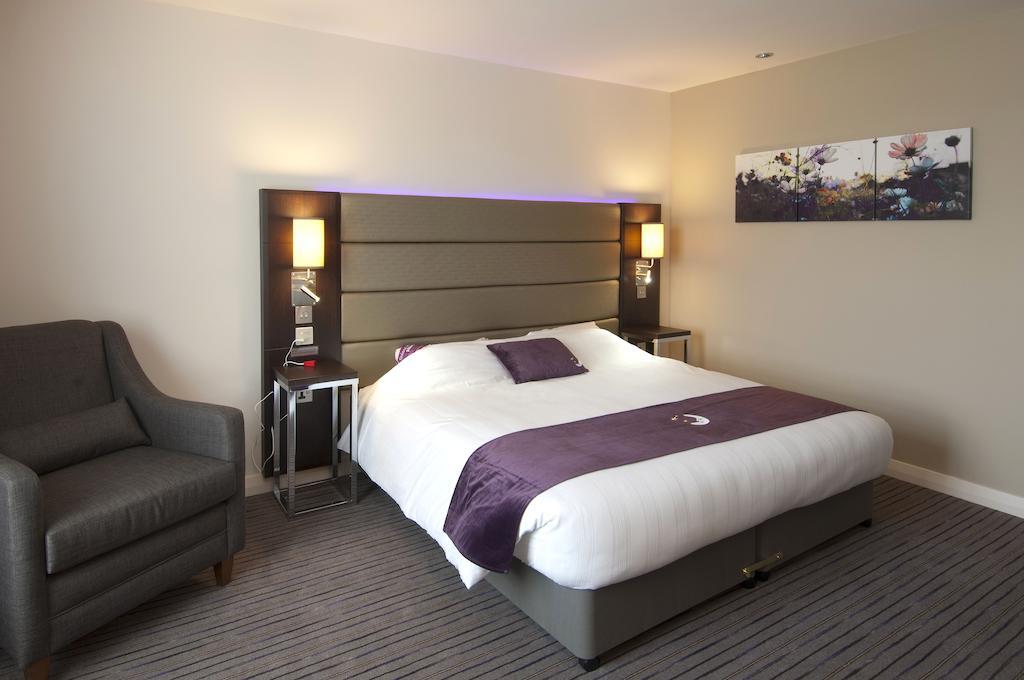 Premier Inn Fleet Camera foto